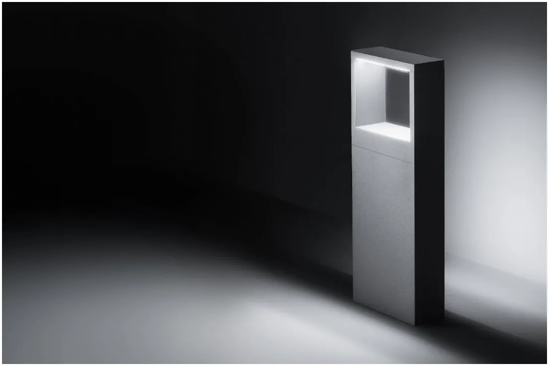 MICROCOOL SQUARE BOLLARD