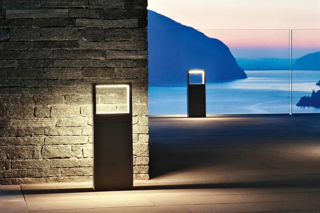 MICROCOOL SQUARE BOLLARD