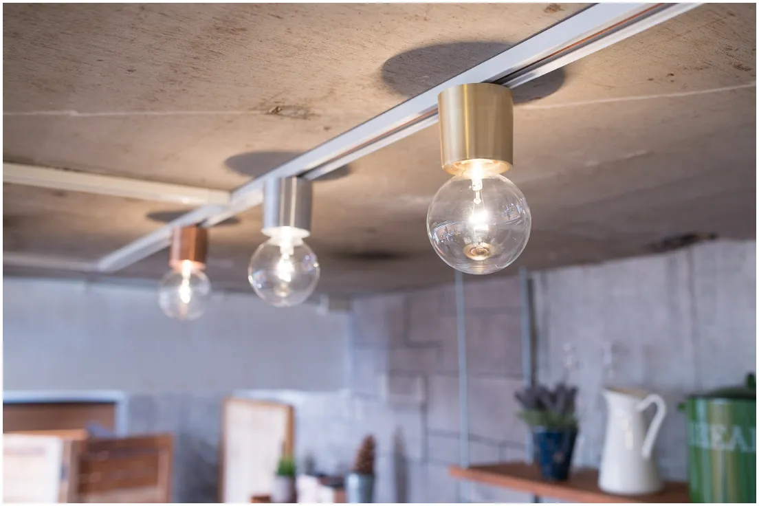 BULB LIGHT CAP